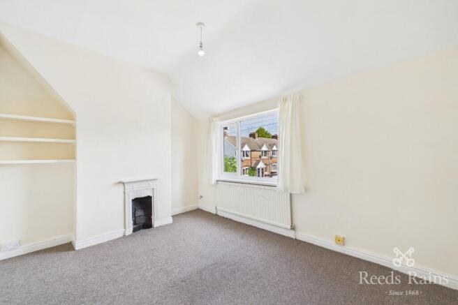 3 bed Terraced to rent Image 8
