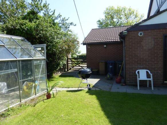 Side Garden (R...