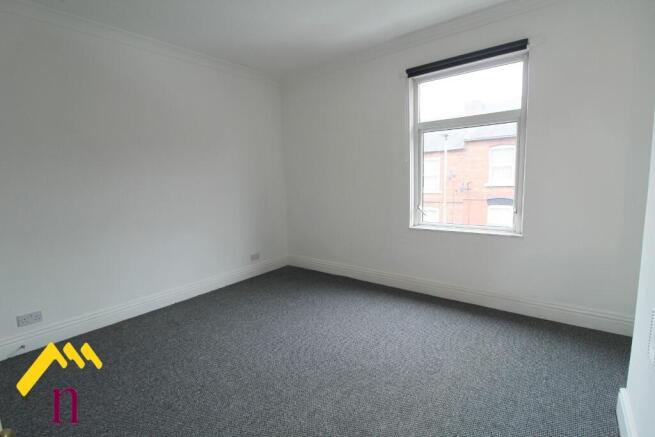 2 bed Terraced to rent Image 7