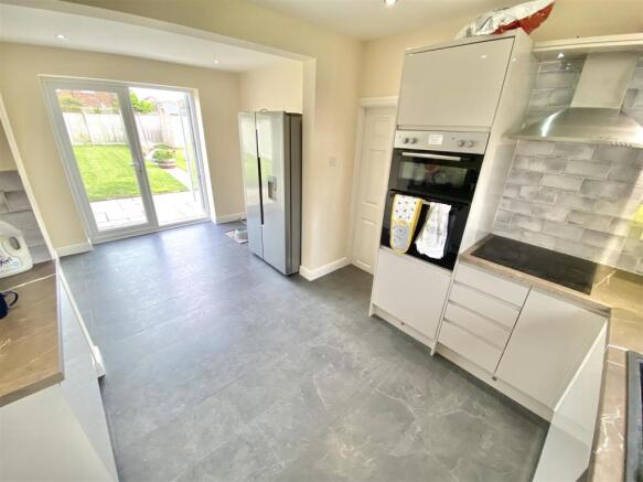 Kitchen / Diner