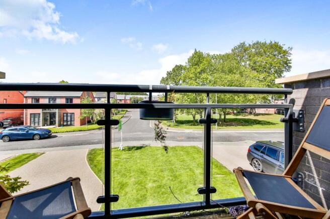 Balcony To Front