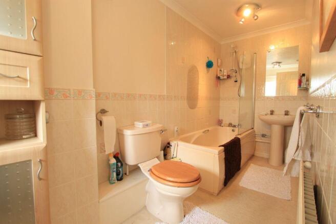 Photo 8