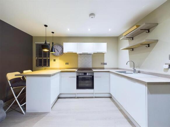 1 bed Apartment to rent Image 10