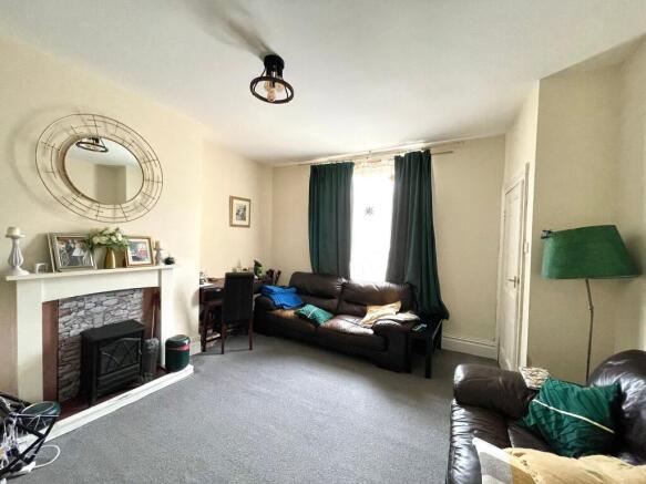 3 bed Terraced for sale Image 7