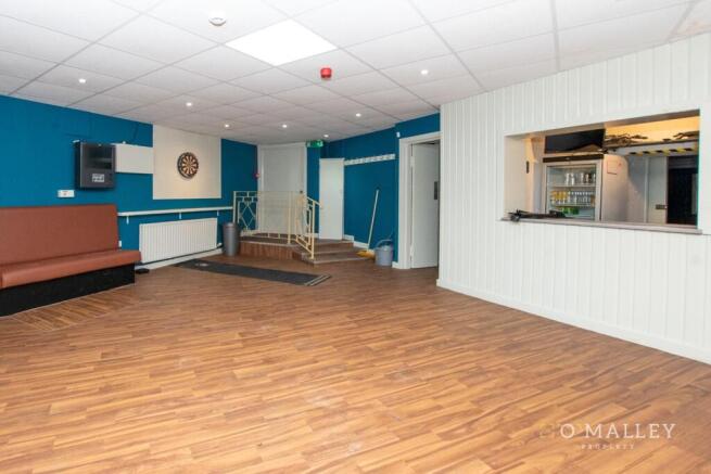Lounge/Pool Room