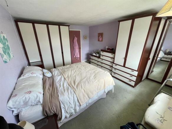 bed 1.1.jpg