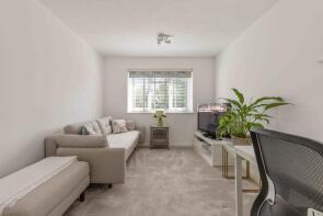 Flat 6, 73 Wakefield Court, Lawrie Park Road, Sydenham, London SE26 6EB