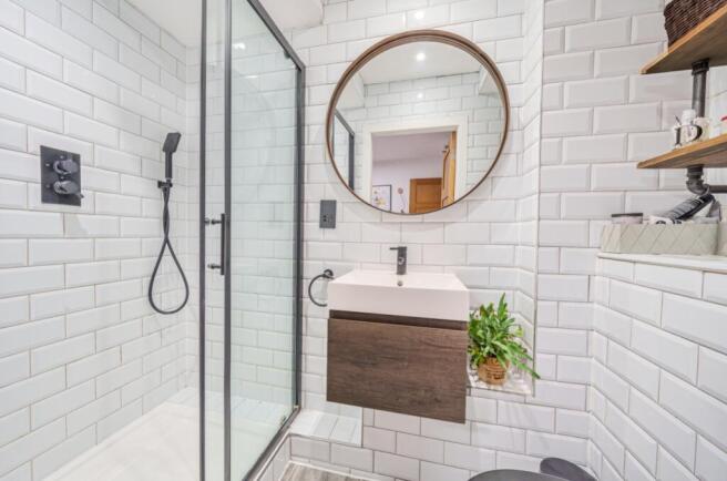 Shower en suite Master Bedroom