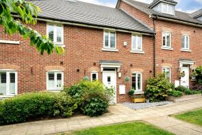 25, Page Place, Frogmore, St. Albans AL2 2FB