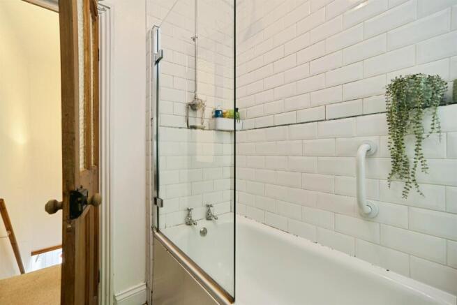 2 bed Terraced for sale Image 11