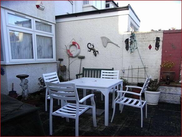 Photo 10