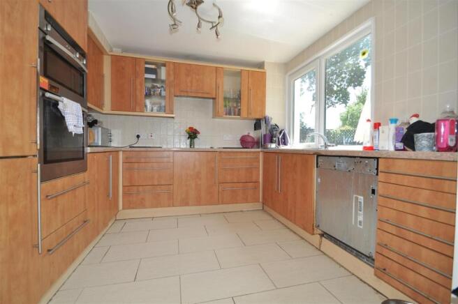 Kitchen.JPG
