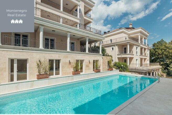 Heated swimming pool