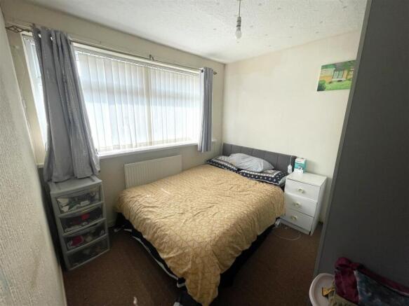 3 bed Semi-Detached for sale Image 8