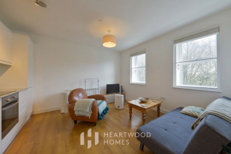 Porters Wood, St. Albans, AL3 6DG