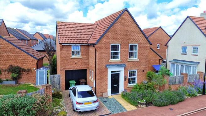 3-bed detached on Goshawk Court, Wynyard, £245,000
