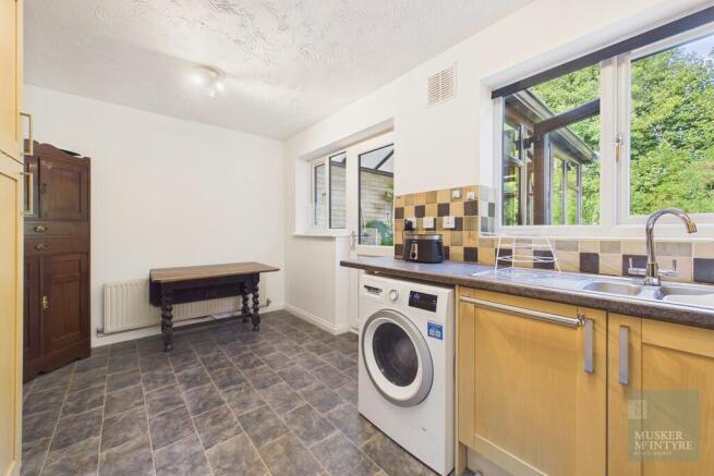 Reeves Close, Bungay photo 4