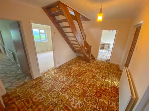 Spacious Front Hall