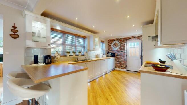 KITCHEN/DINING/FAMILY ROOM