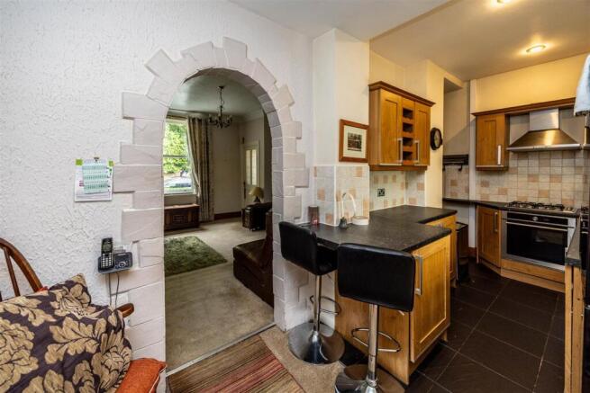 3 bed House for sale Image 6