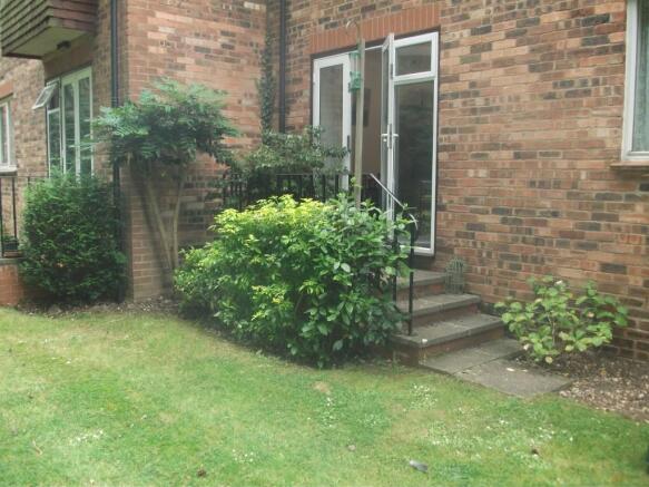 Photo 10