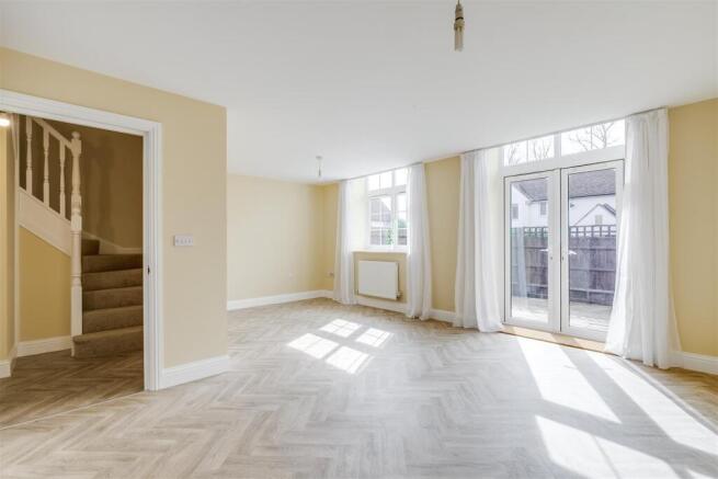 Principal Court 33-8.jpg