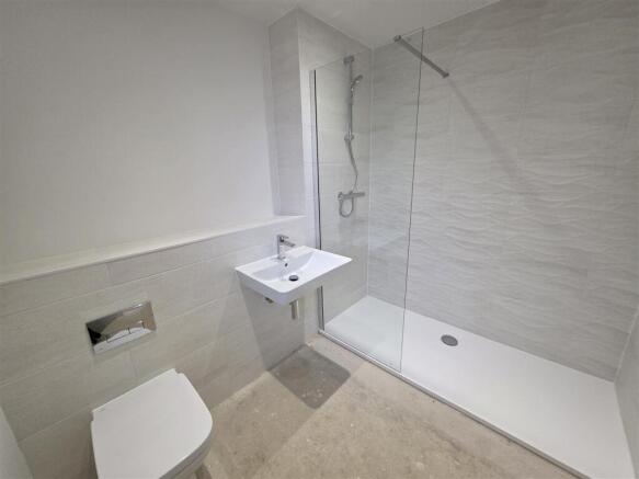 2 bed Detached Bungalow for sale Image 11