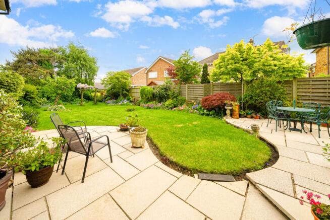 4 bed Detached for sale Image 6