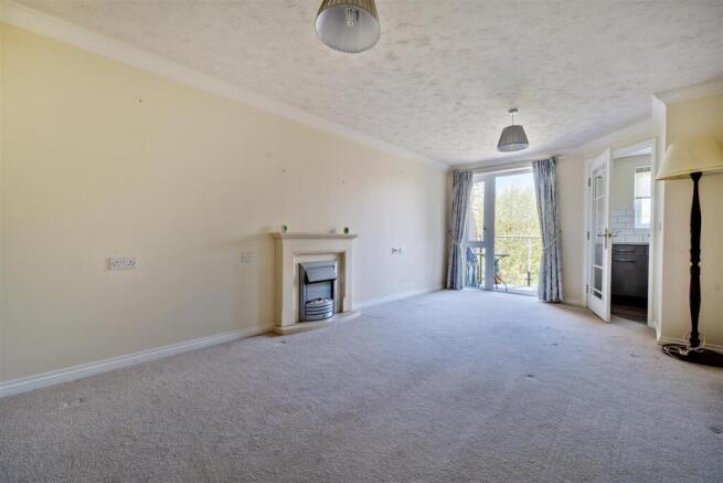 Living Room.jpg