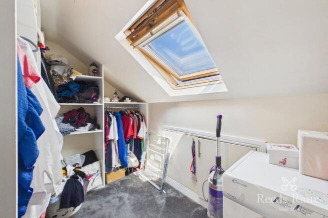 4 bed Bungalow for sale Image 12