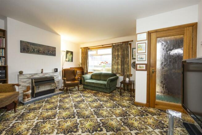 1_CRAIGENBAY_ROAD_LENZIE_002.JPG