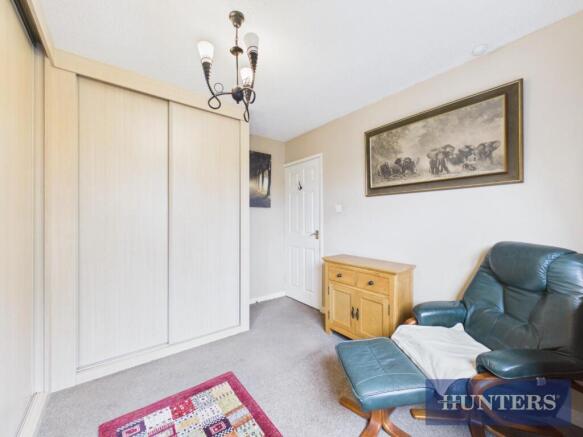2 bed Semi-Detached Bungalow for sale Image 8