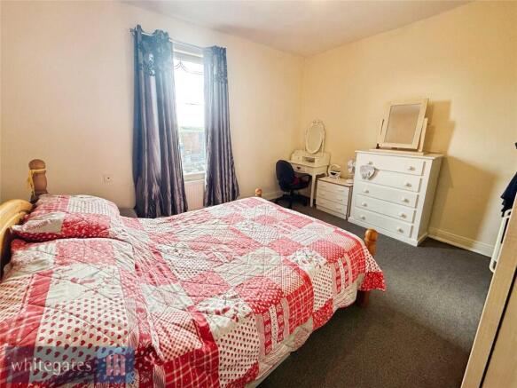 2 bed Terraced for sale Image 5