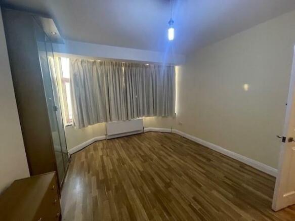 Bedroom 1.jpg
