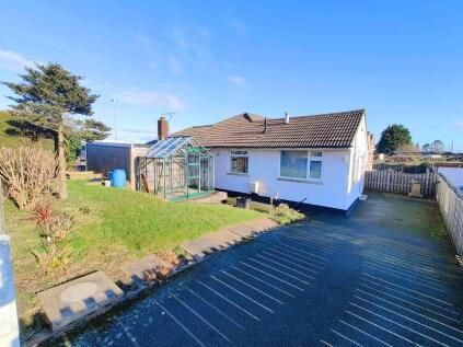 17 Burned Road, Shelf, HX3 7PT