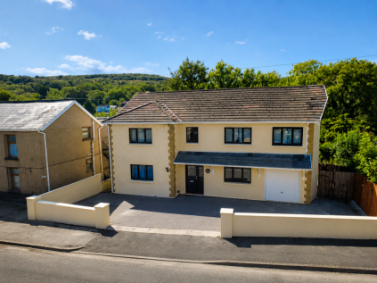 Commercial Road, Rhydyfro, Pontardawe, Swansea
