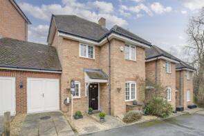 46, Copperfields, High Wycombe HP12 4AN