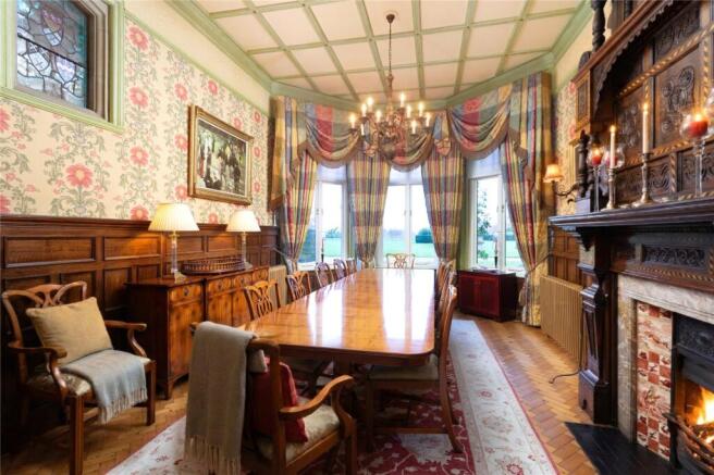 7 bed Detached for sale Image 11