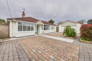 1, Pizey Avenue, Clevedon BS21 7TS