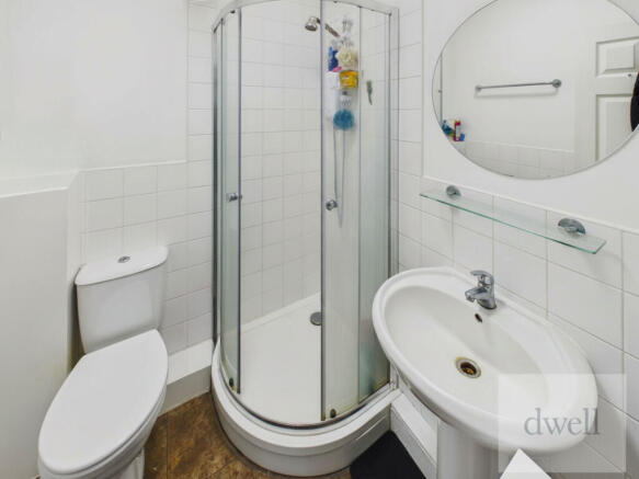 2 bed Flat to rent Image 5
