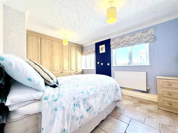 2 bed Detached Bungalow for sale Image 8