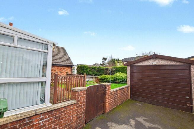 2 bed Bungalow for sale Image 9
