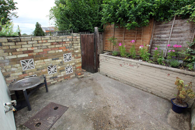 Photo 10