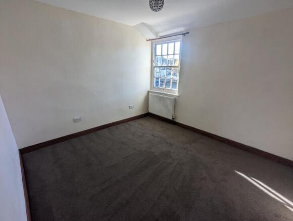 2 bed Terraced for sale Image 9