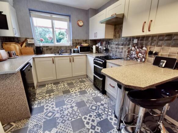 BREAKFAST KITCHEN