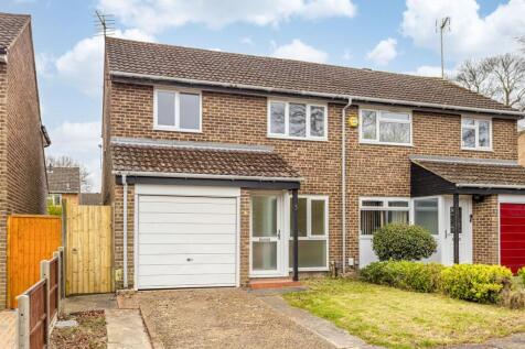 Bashford Way, Worth, RH10