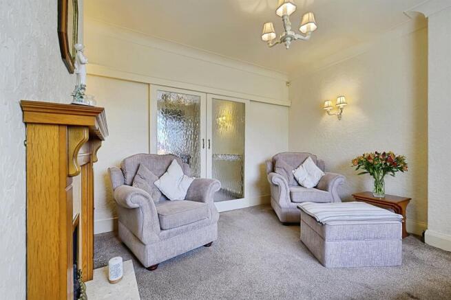 2 bed Semi-Detached for sale Image 3