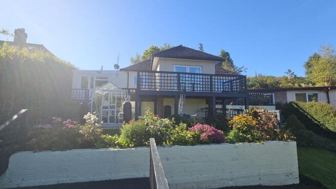 Photo 3