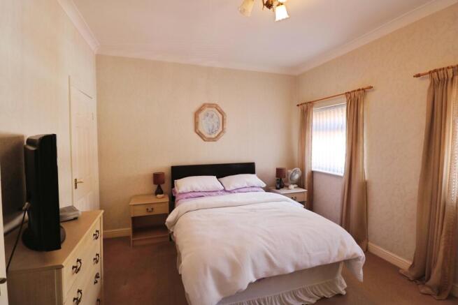 2 bed Terraced for sale Image 11