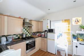 89a, Harwoods Road, Watford WD18 7RQ